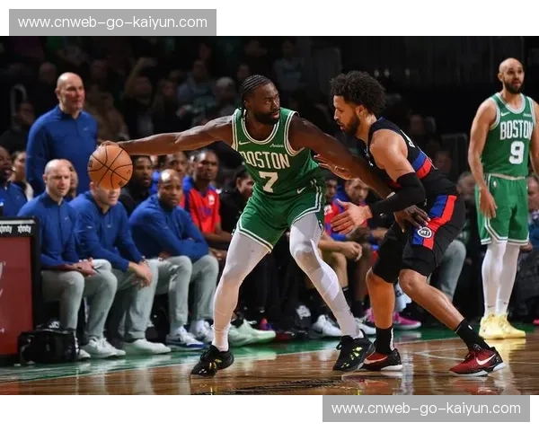 团队防守战胜个人天赋，绿军残阵击败完整火箭阵容